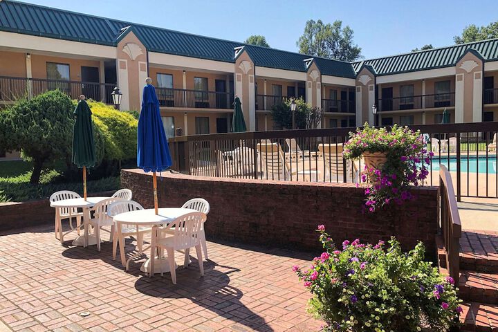 cheap hotels in morganton nc