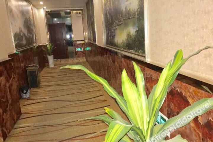 Hotel Interior 5 of 11