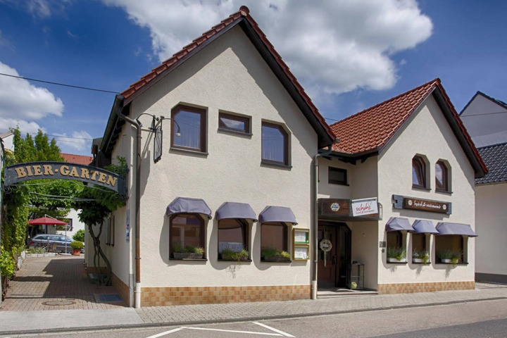 SCHUHS HOTEL & RESTAURANT