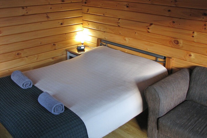 Room 2 of 11