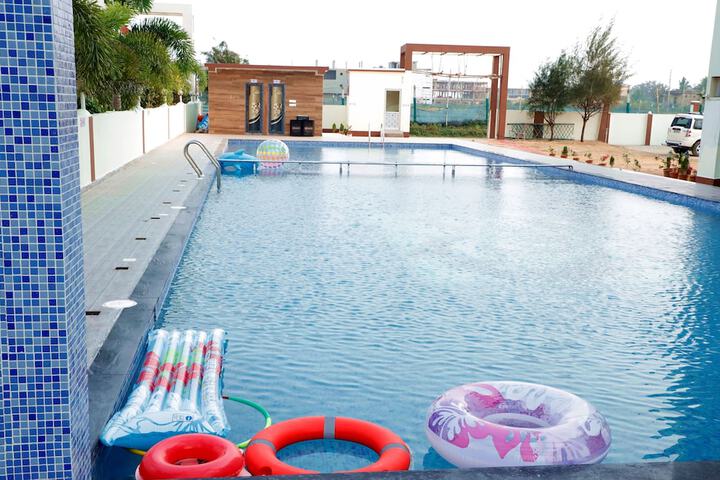 Pool 7 of 8