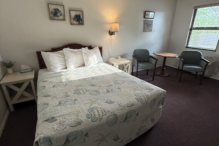 Room 37 of 79
