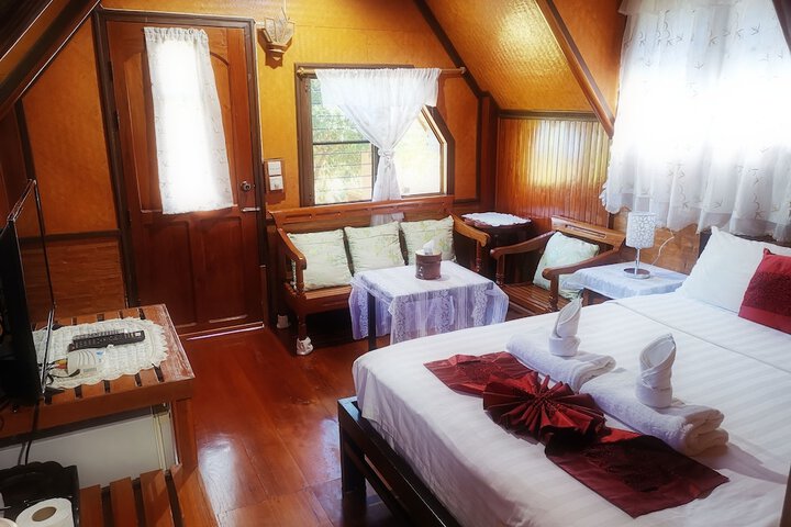Room 6 of 35