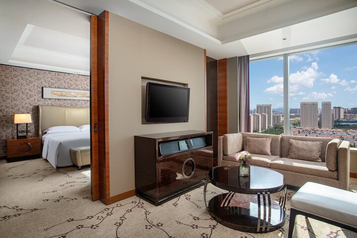 Room 21 of 98