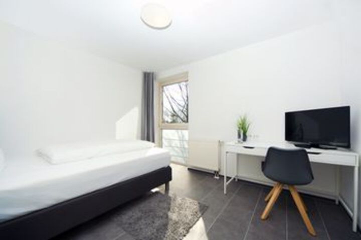 Room 14 of 24