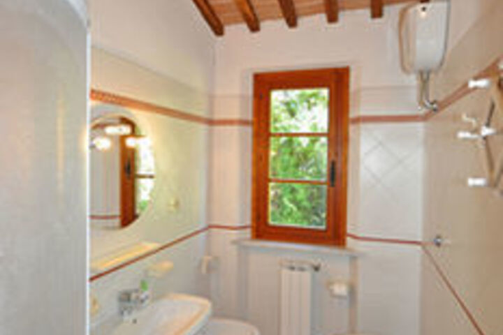 Room 4 of 26