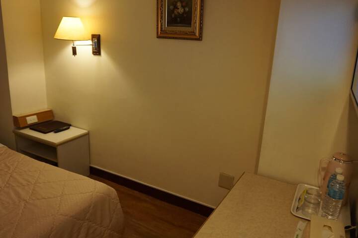 Room 36 of 64