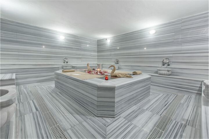 Room 15 of 39
