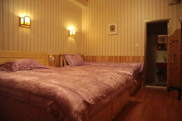 Room 4 of 19