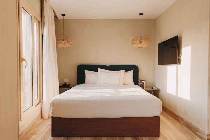 Room 19 of 130