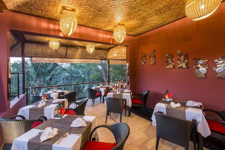 Dining Photos