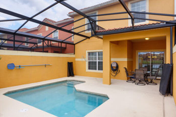 Pool 661 of 687