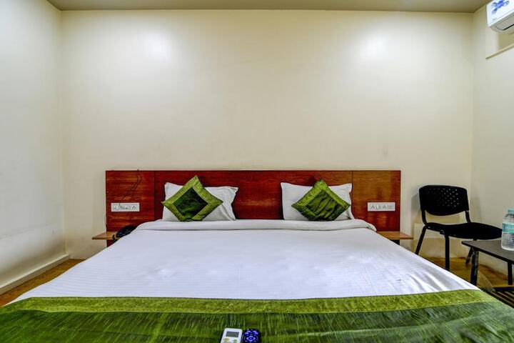 Room 15 of 17
