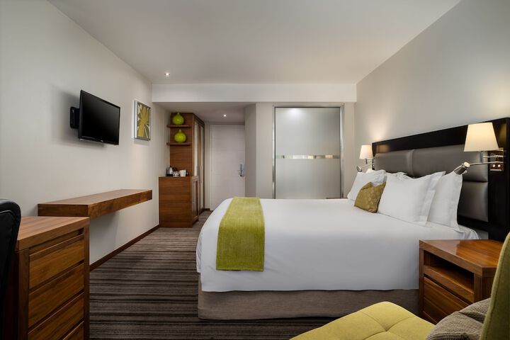 Room 16 of 75