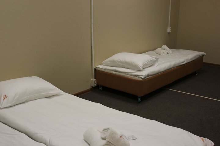 Room 5 of 27