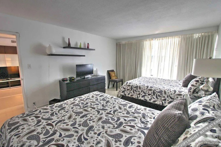 Room 3 of 5