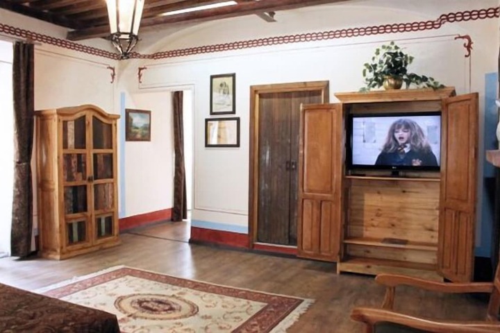 Room 23 of 50