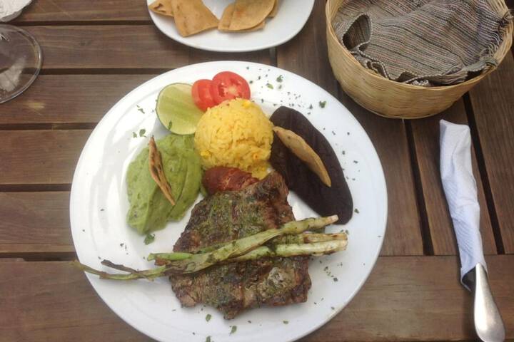 Dining 34 of 56