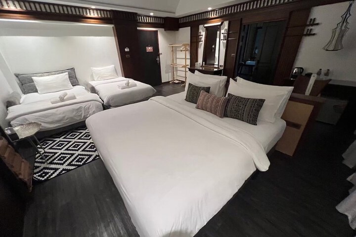 Room 47 of 110