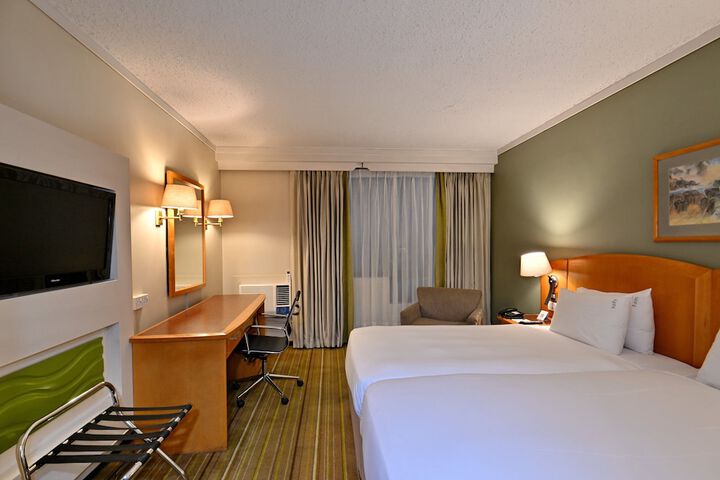 Room 40 of 128