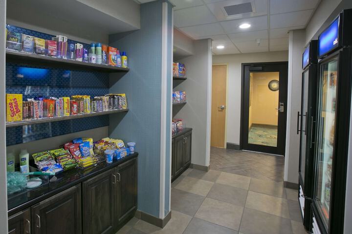 Snack bar
