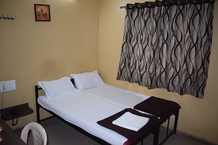 Room 30 of 58