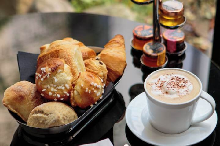 Breakfast/Coffee Service 56 of 72