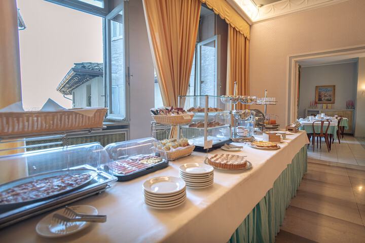 Breakfast/Coffee Service 38 of 55