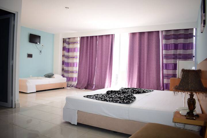 Room 11 of 26