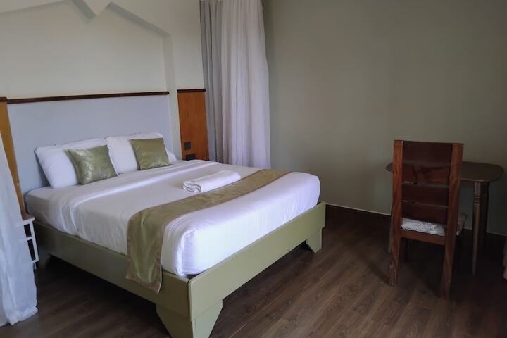 Room 14 of 53