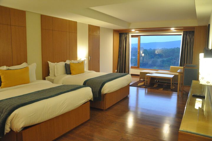 Room 12 of 41