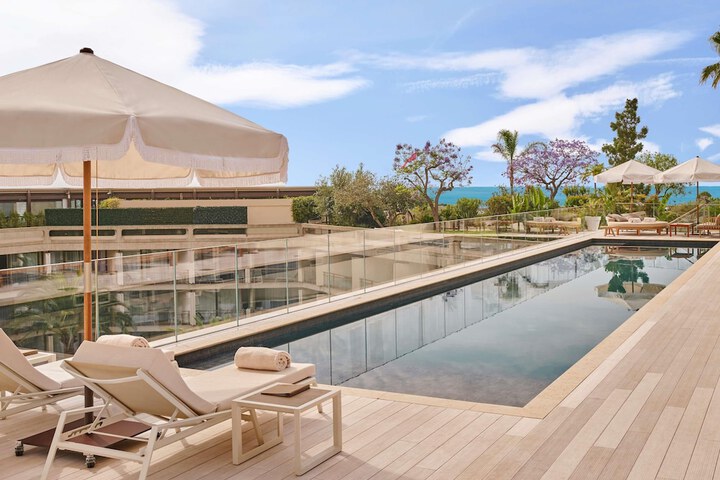 Pool 53 of 139