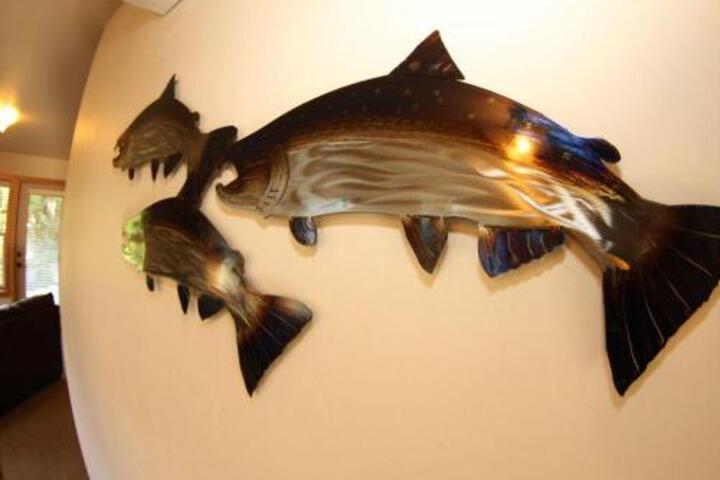 Hutsons Hideaway in Hood River, OR