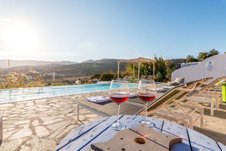 Hotel with Pool
