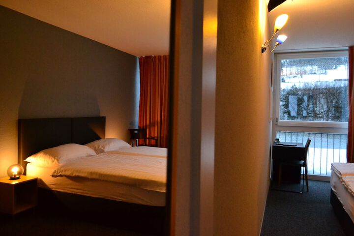 Room 2 of 46