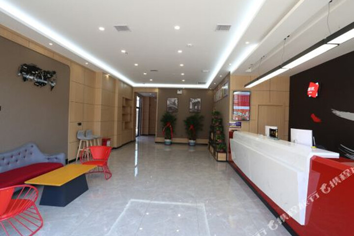 Hotel Interior 5 of 13
