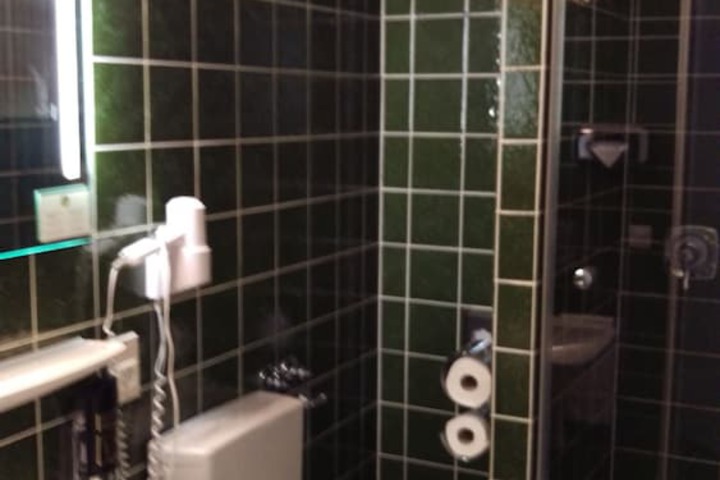 Clean Restrooms