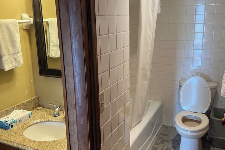 Room 135 of 180