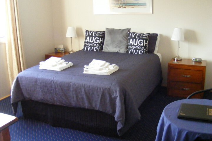 Room 4 of 36