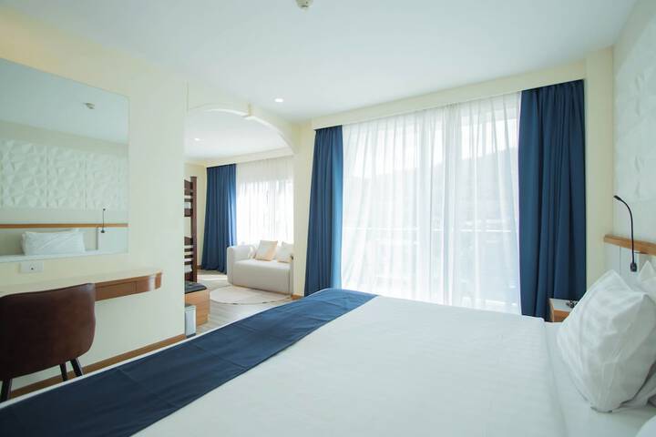 Room 40 of 99
