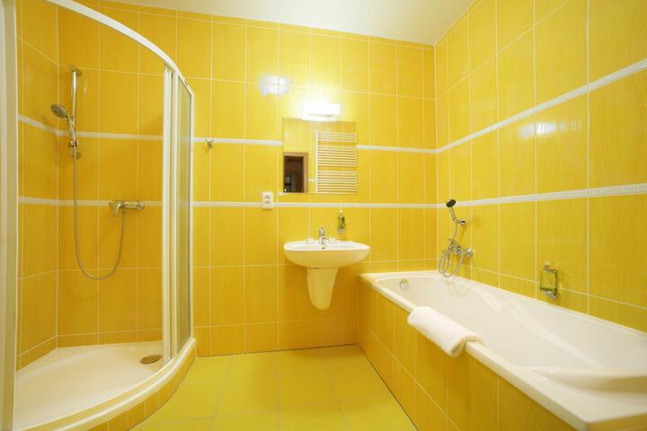 Room 20 of 46