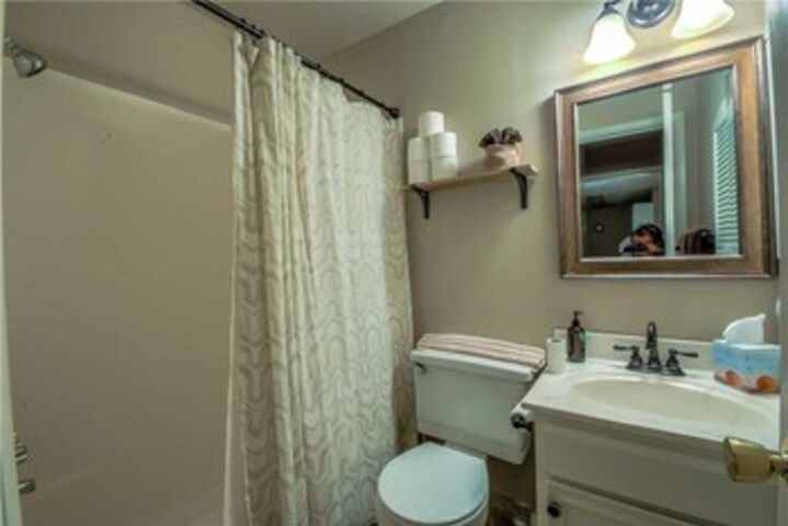 Room 3 of 35