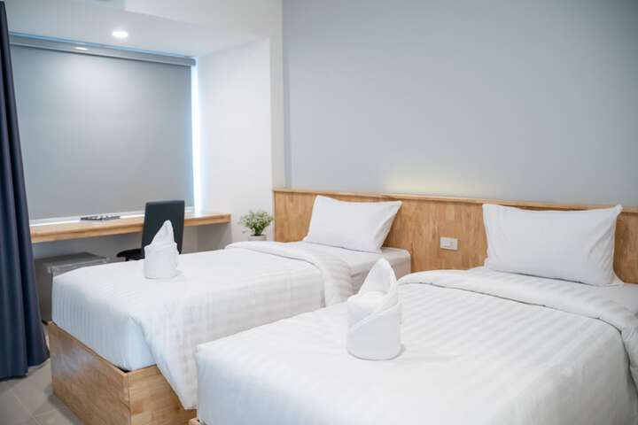 Room 10 of 49