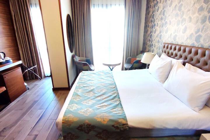 Room 41 of 68