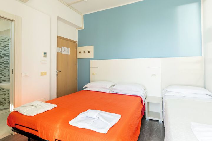 Room 30 of 161