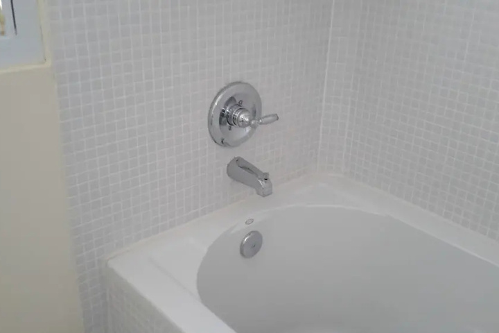 Room 8 of 29