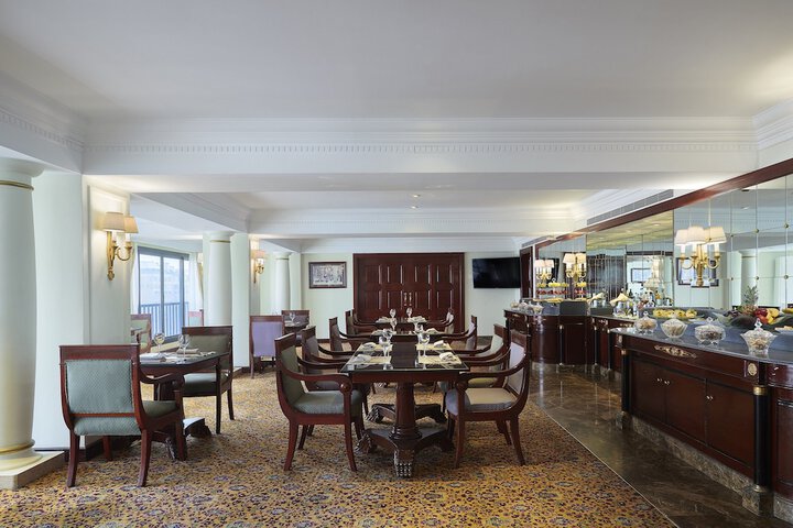 Dining 79 of 147