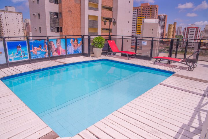 Hotel Pool