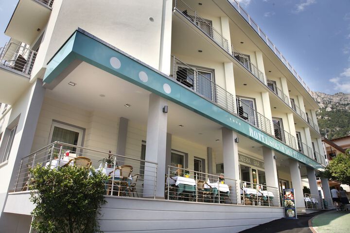 Hotel 31 of 31