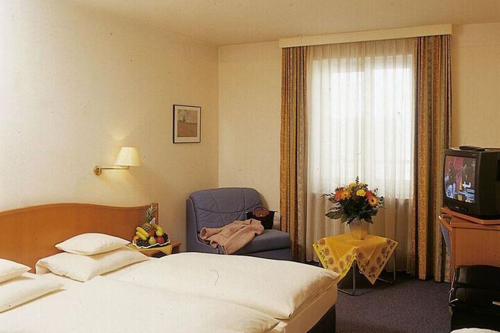 Photo 4